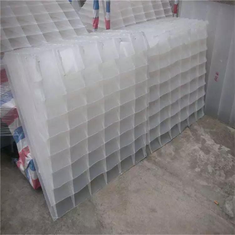 б�����Ϻ�б�����ϵą^�e��